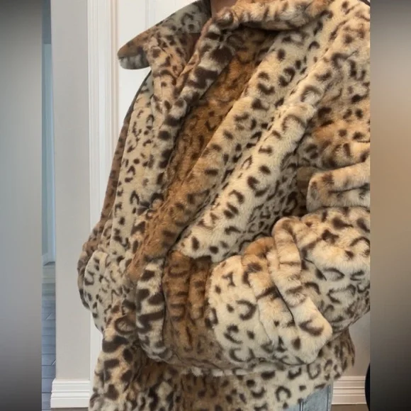 Urban Republic Faux Fur Coat - Picture 11 of 11